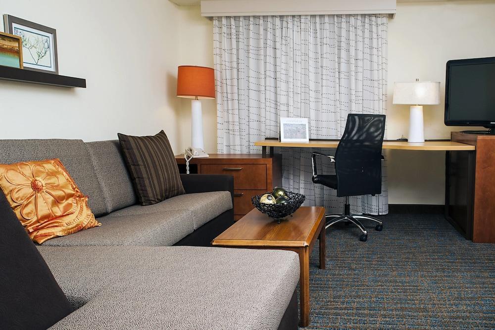 Residence Inn Louisville Airport Exterior photo