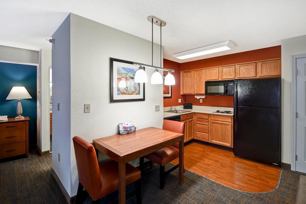 Residence Inn Louisville Airport Exterior photo